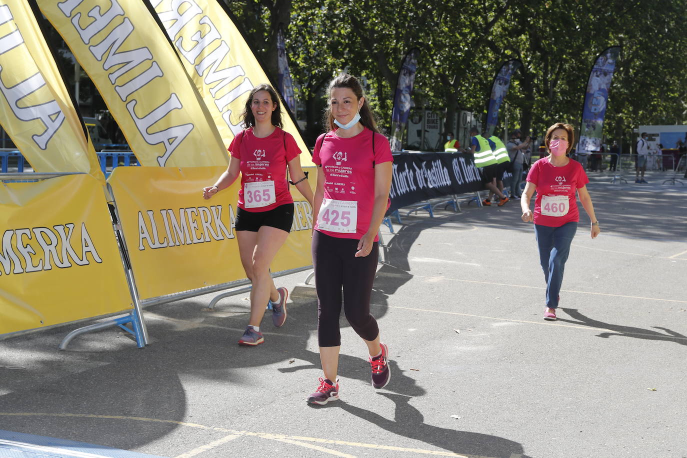 Fotos: IV Marcha y Carrera de las Mujeres en Valladolid (4/5)