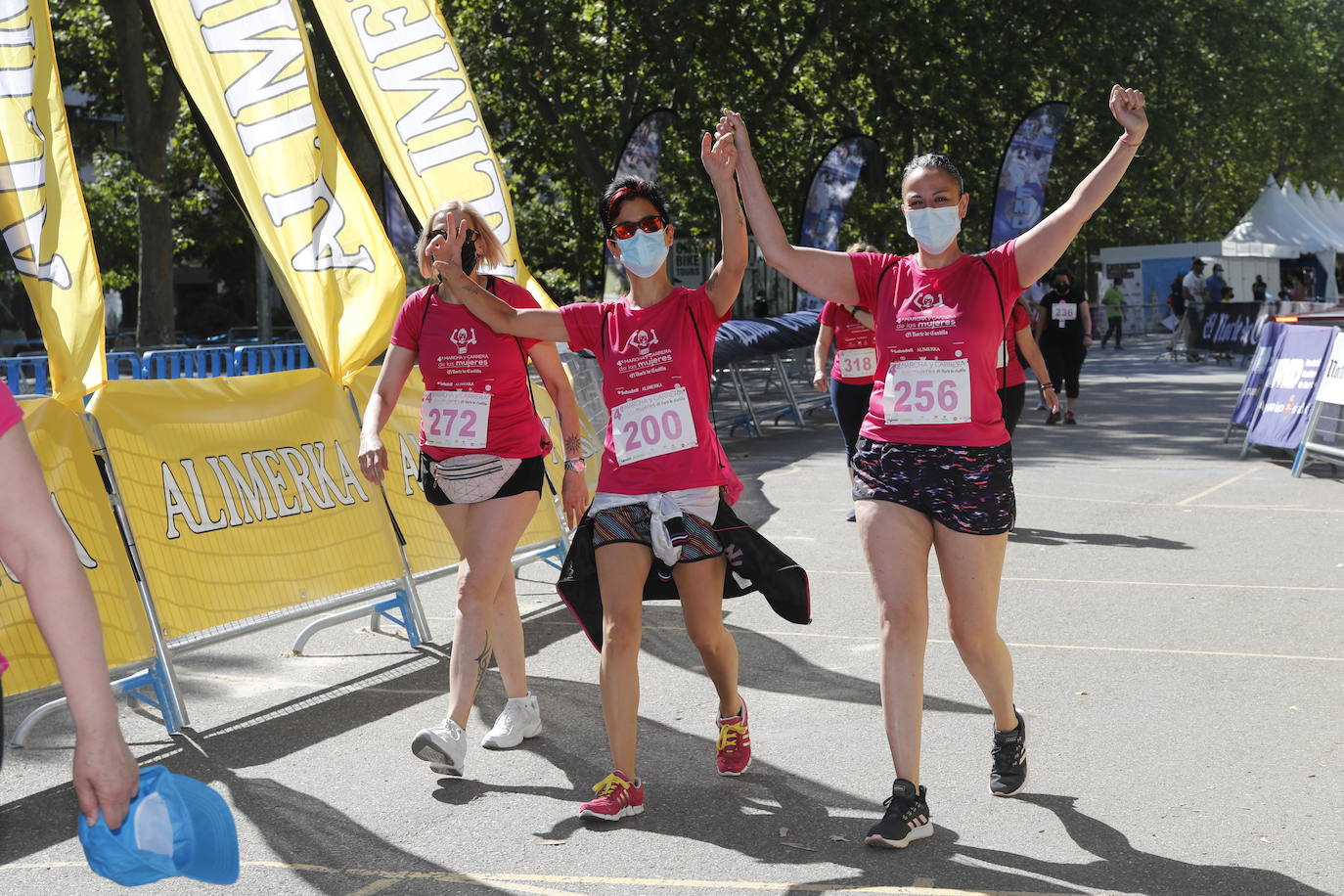 Fotos: IV Marcha y Carrera de las Mujeres en Valladolid (5/5)