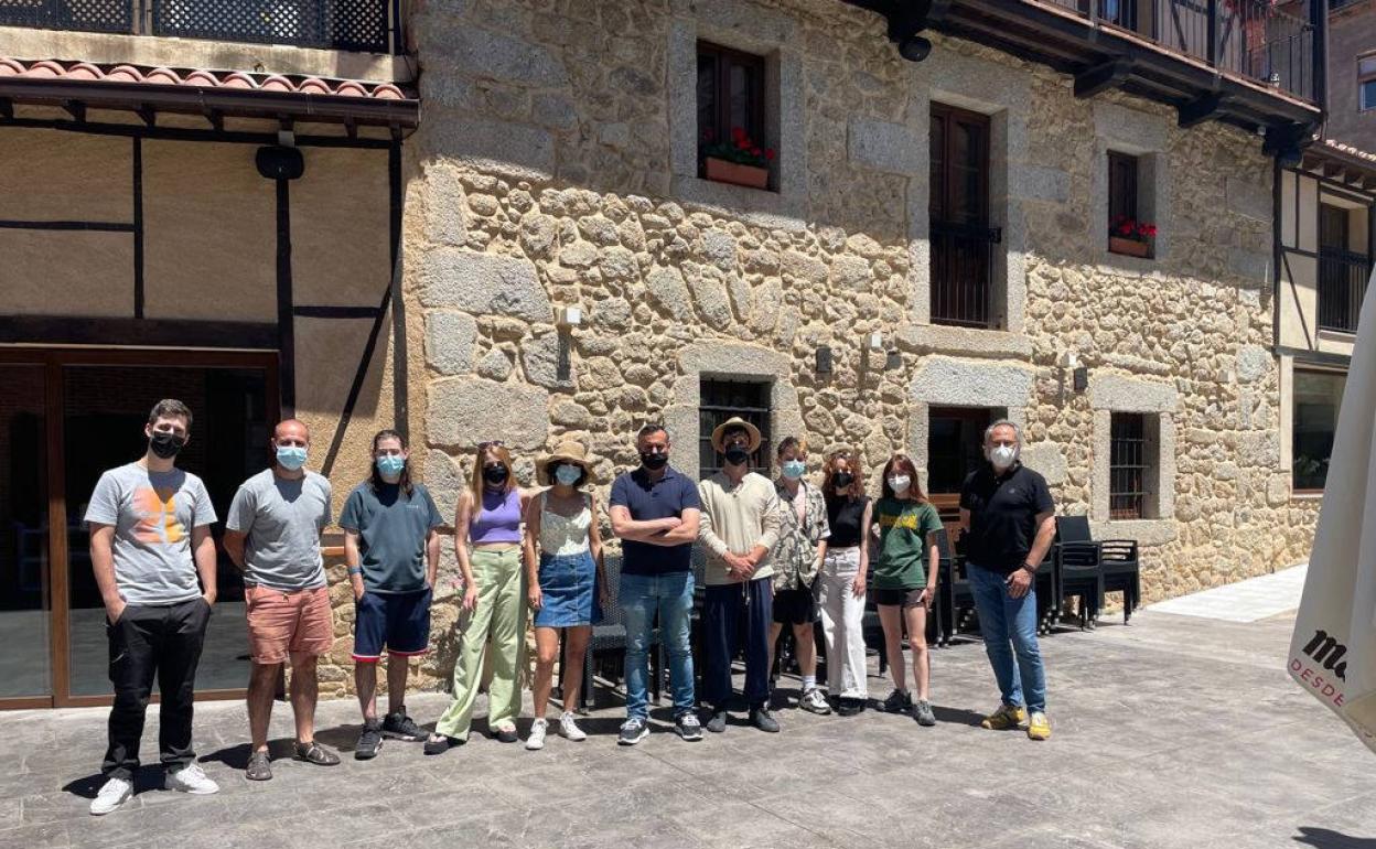 Los becados, en San Esteban de la Sierra