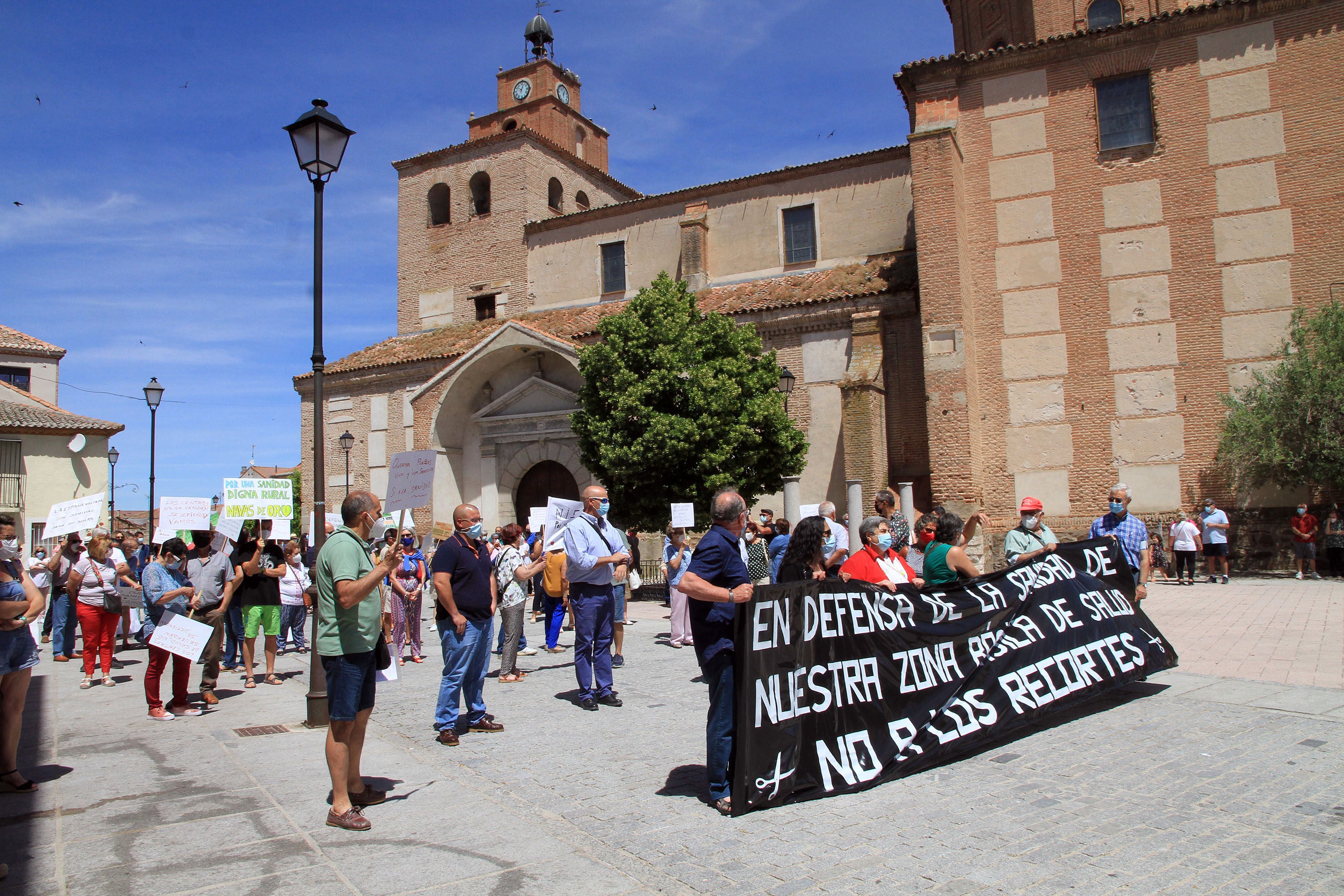 Momento de la manifestación celebrada en Nava de la Asunción.