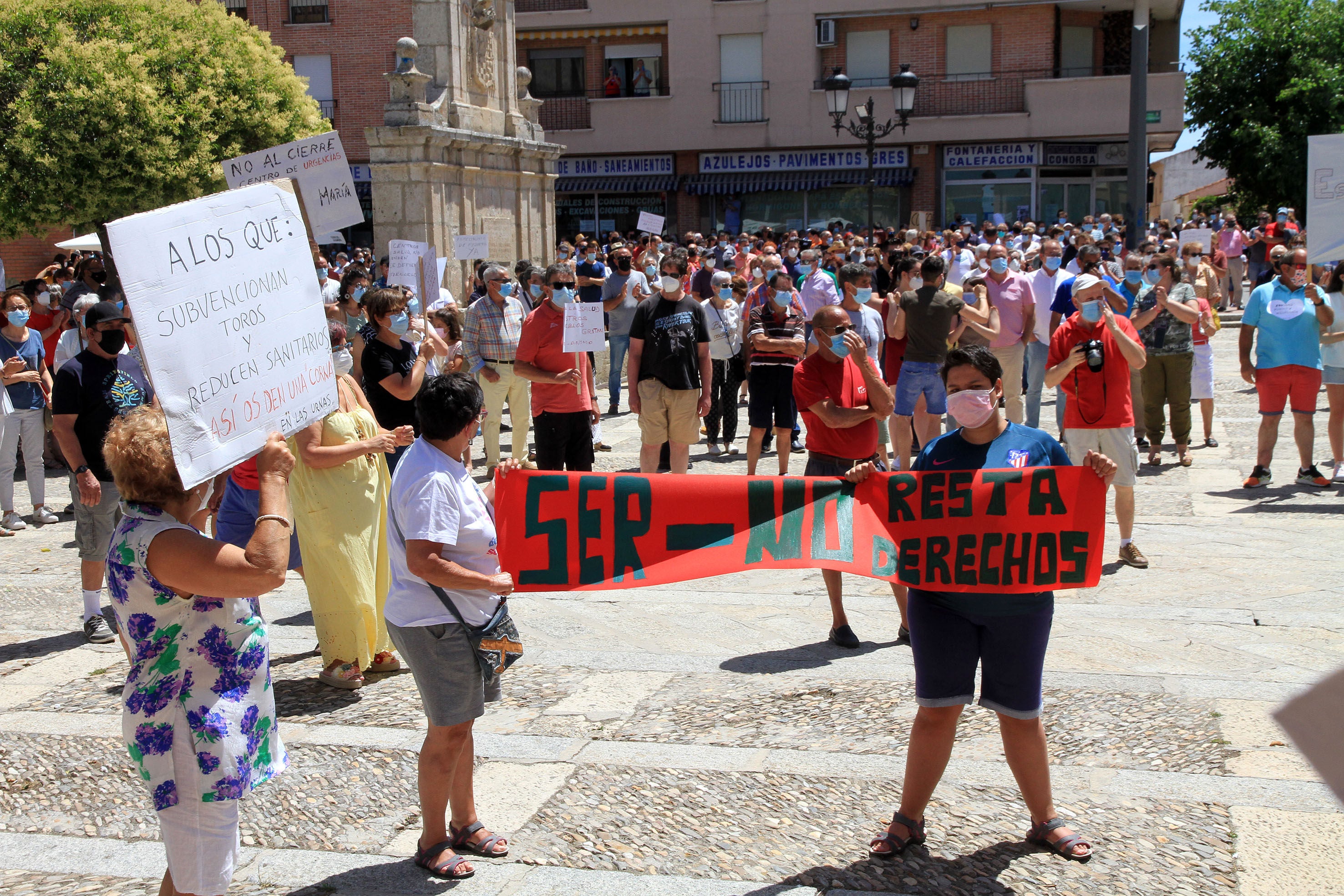 Momento de la manifestación celebrada en Nava de la Asunción.