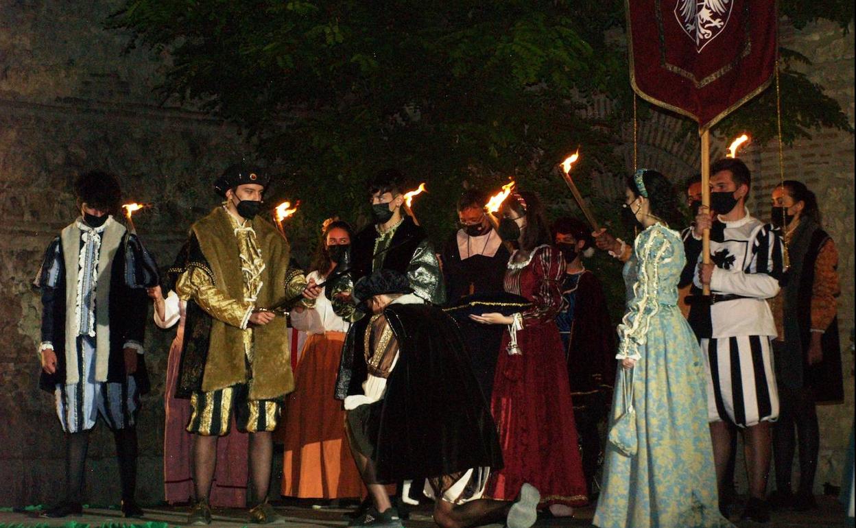 Un momento de la escenificaicón del encuentro familiar.