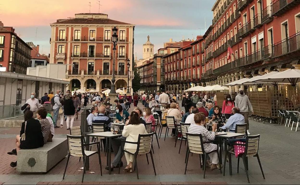 Terrazas ern la Plaza Mayor de Valladolid. 