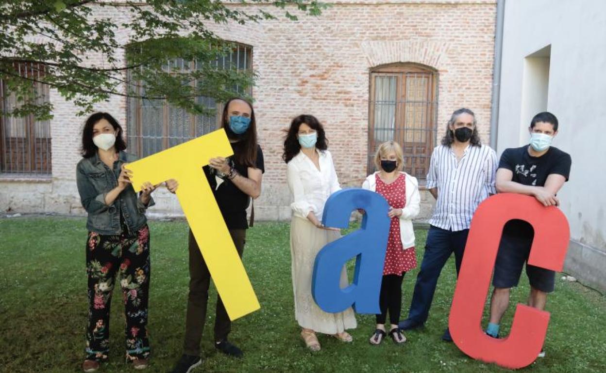 Desde la izquierda, Charo Arconada, Víctor Galván, Ana Redondo, Virginia Urdiales, José Luis Gutiérrez y Miguel Gigosos. 