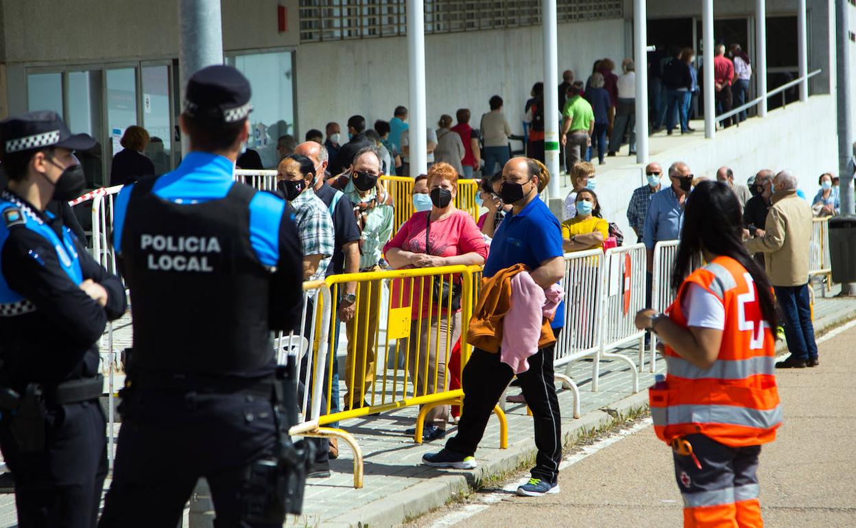Vacunación masiva con Astrazeneca de personas entre 66 y 69 años, en Ciudad Rodrigo 
