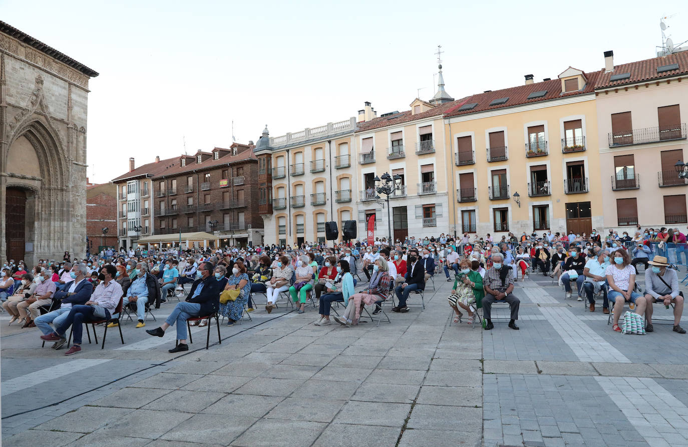 Fotos: La OSCyL felicita a la Catedral de Palencia en su séptimo centenario