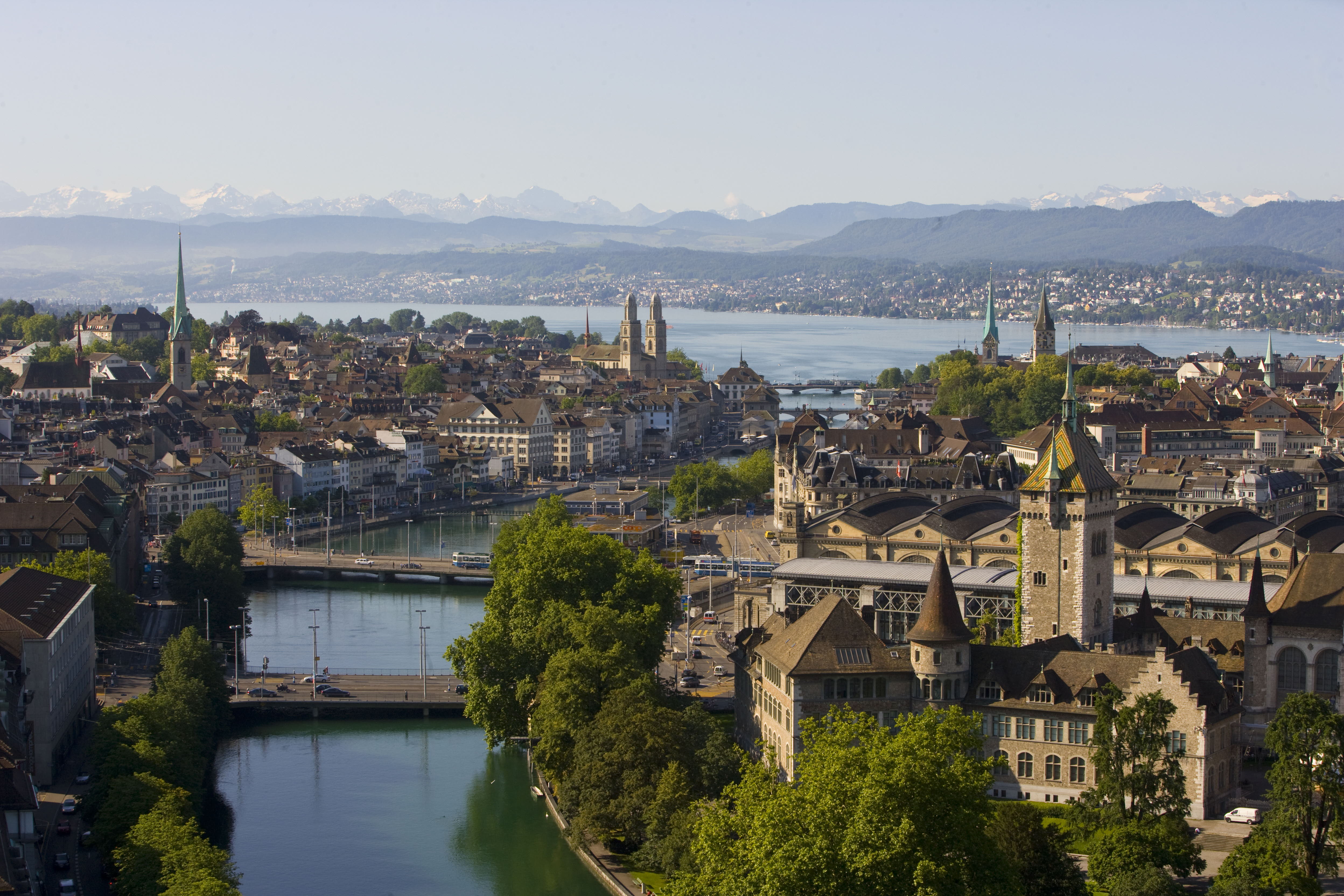 4. Suiza