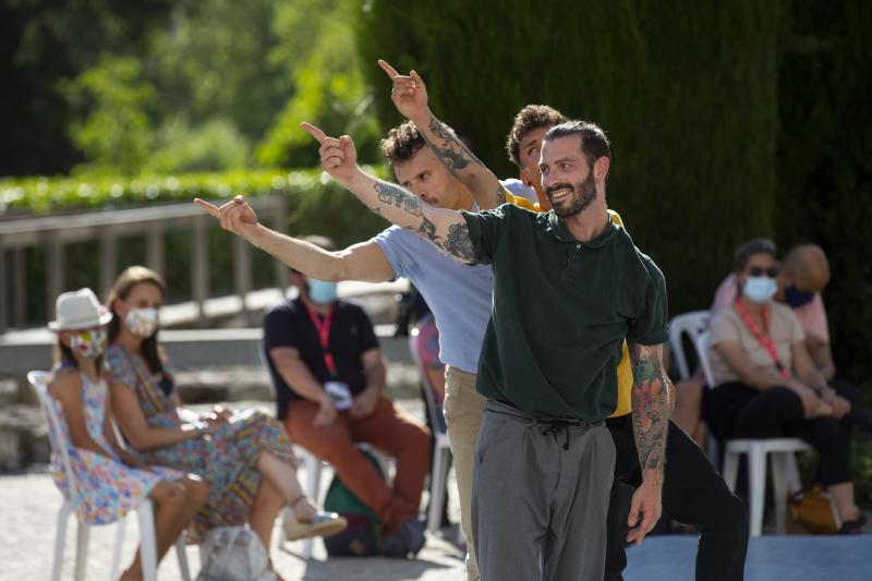 Frantics dance company. Last Space.