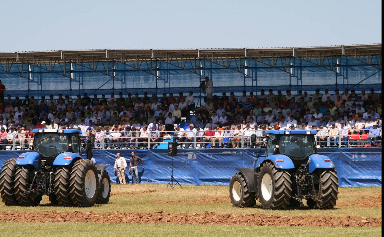 Demostración del nuevo tractor AMS de John Deere.