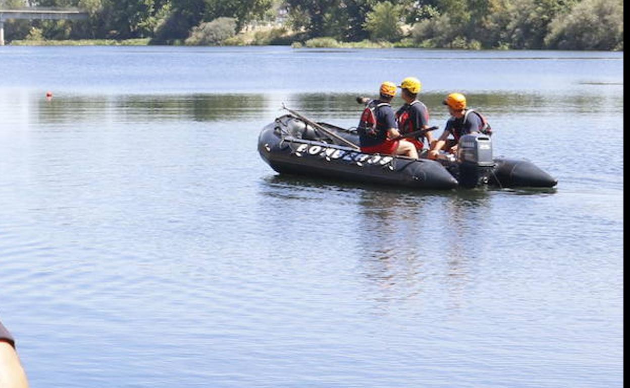 Muere ahogado un pescador de 49 años que se tiró al agua para refrescarse