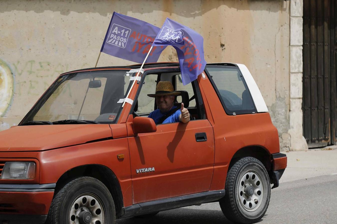 Concentración en Peñafiel reivindicando la Autovía del Duero