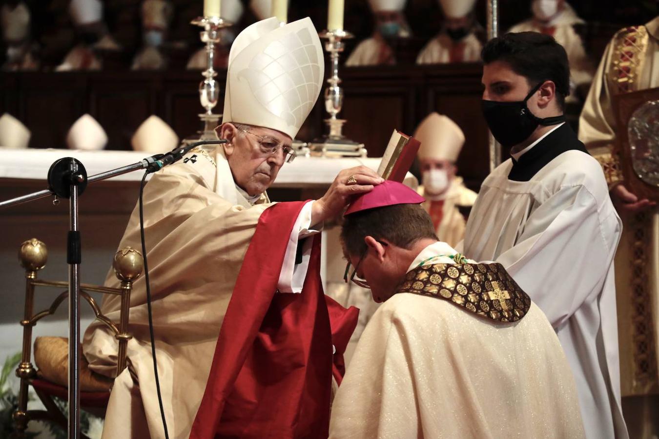 Ordenación como obispo de Rotdom de Aurelio García