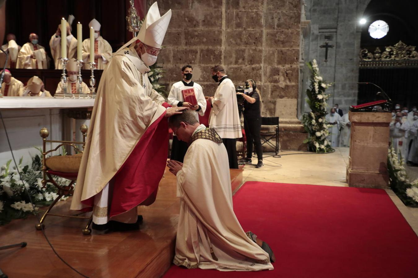 Ordenación como obispo de Rotdom de Aurelio García