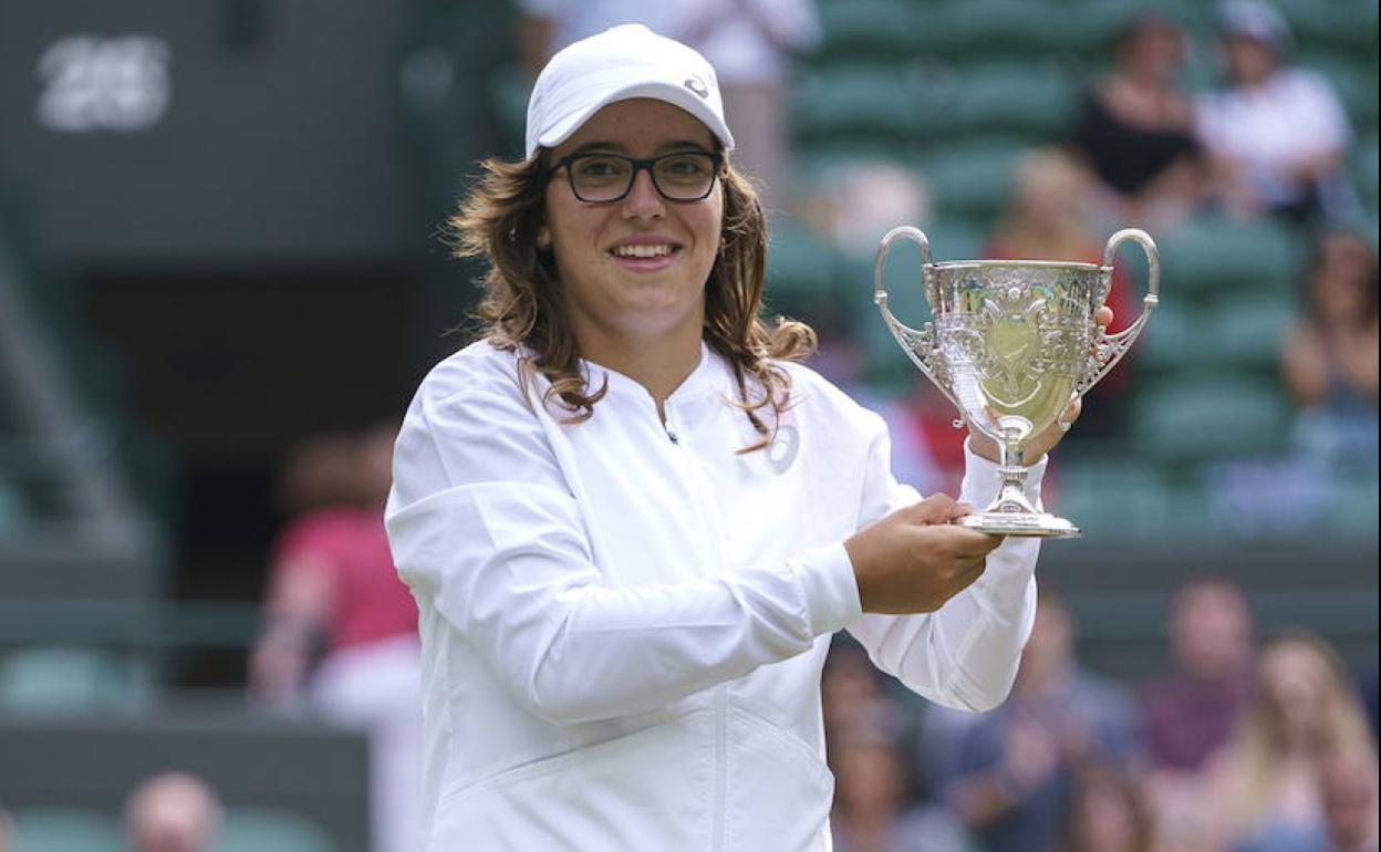 Ane Mintegi, durante un partido en Wimbledon.