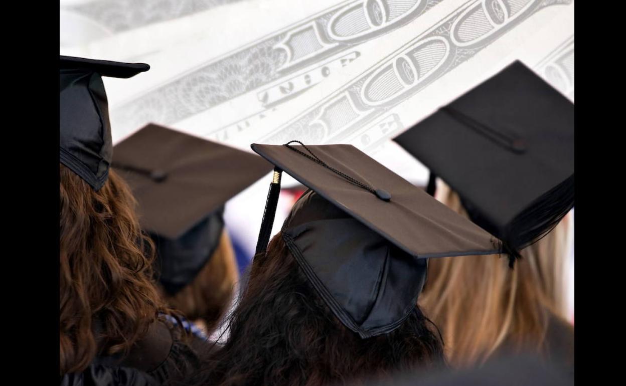 En la despedida a la promoción 2015-2021 de Derecho y Dirección y Administración de Empresas