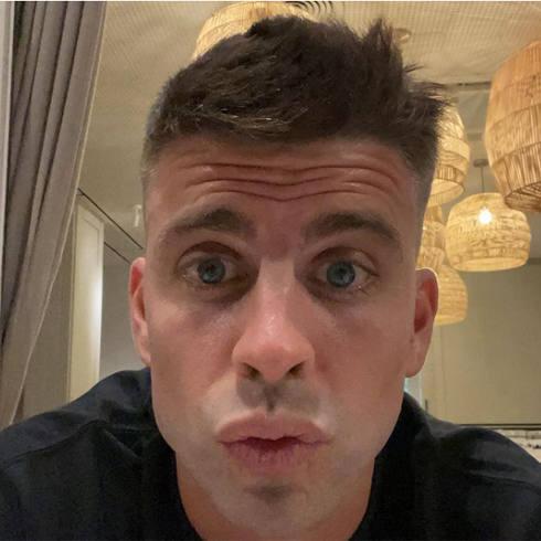 Piqué con su nuevo look. 