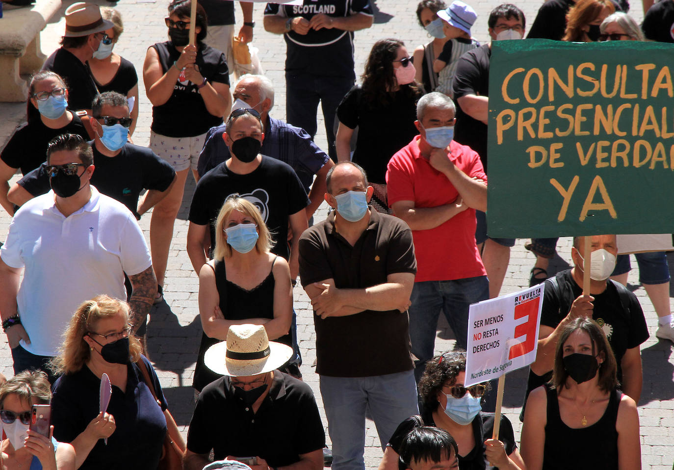Manifestación este sábado en Sepúlveda en contra de los recortes sanitarios.