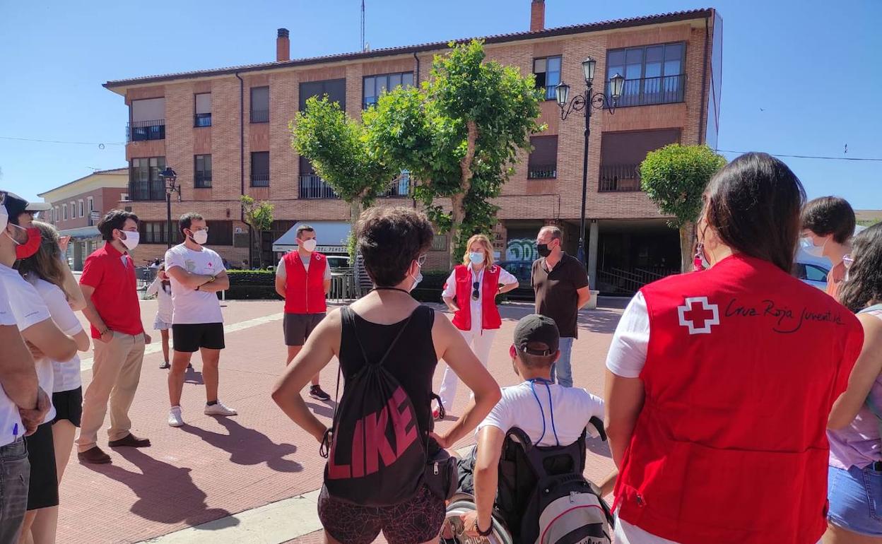 Actividad celebrada por Cruz Roja Juventud en Mojados. 