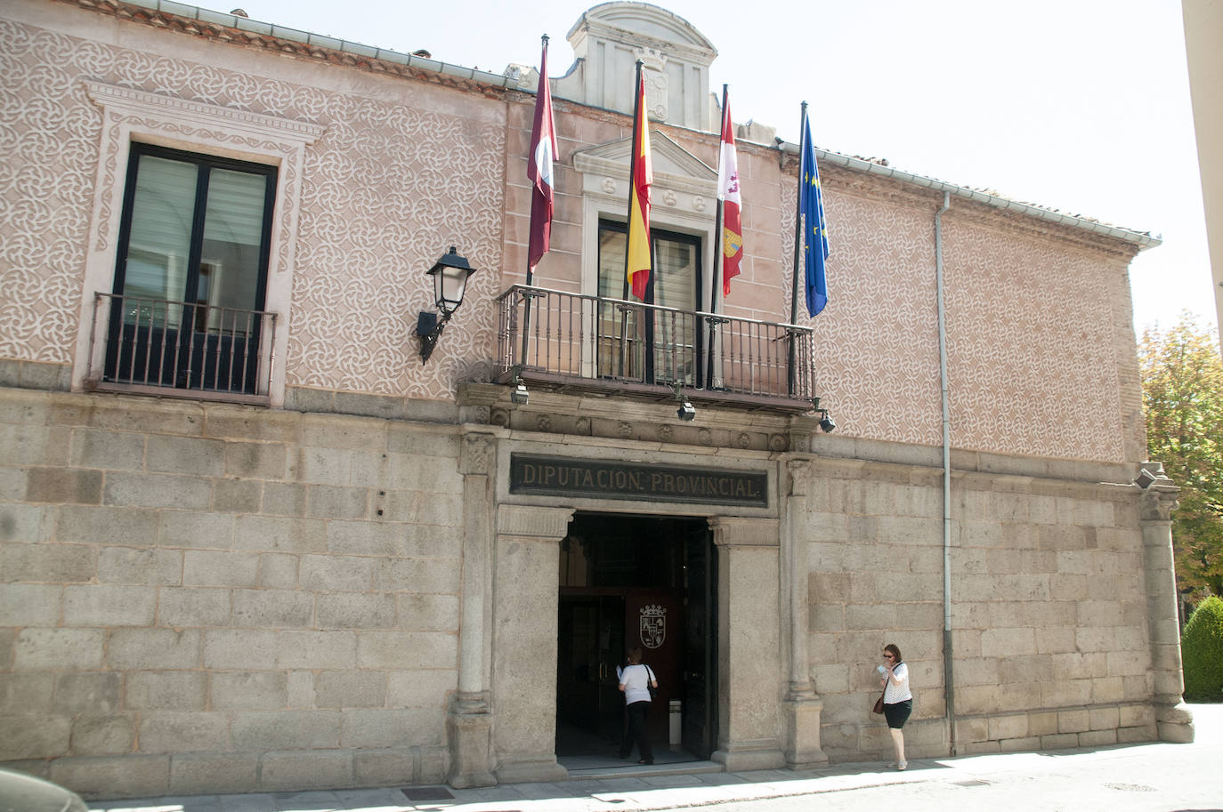 Ffachada de la Diputación Provincial de Segovia.