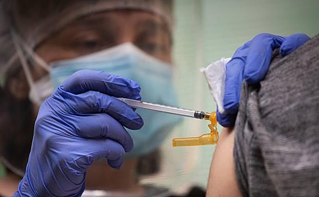 Castilla y León suma otros dos muertos por covid en una jornada con 884 contagios