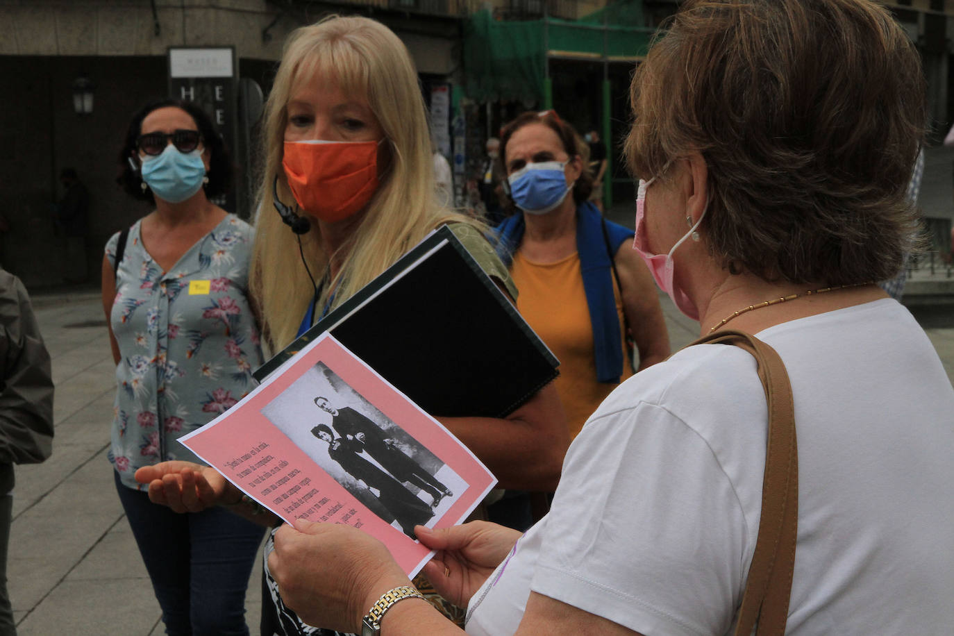 Un momento del recorrido de la visita guiada.