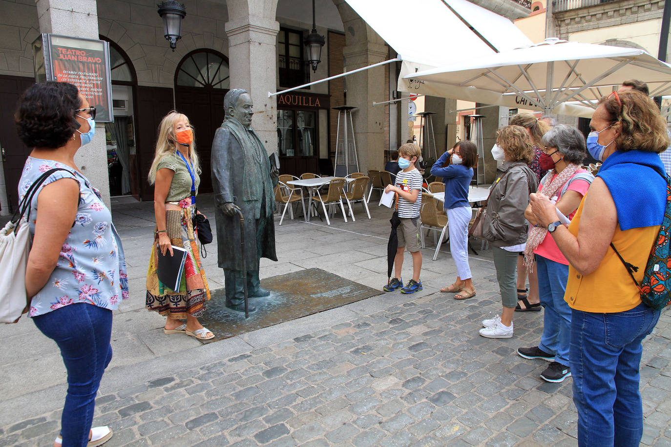 Un momento del recorrido de la visita guiada.
