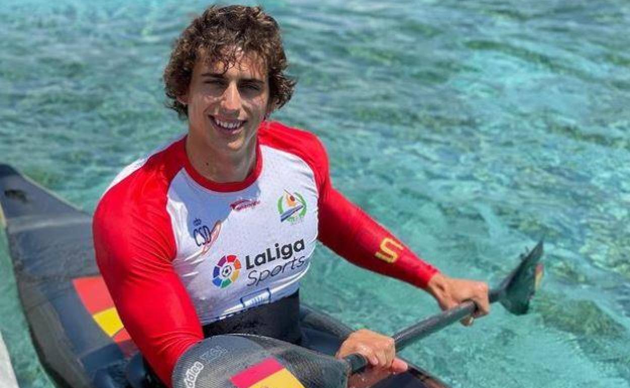 David Llorente, en el canal de Tokio.