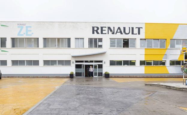 Renault Group integra a bomberos en su plantilla para avanzar en la seguridad de los vehículos eléctricos