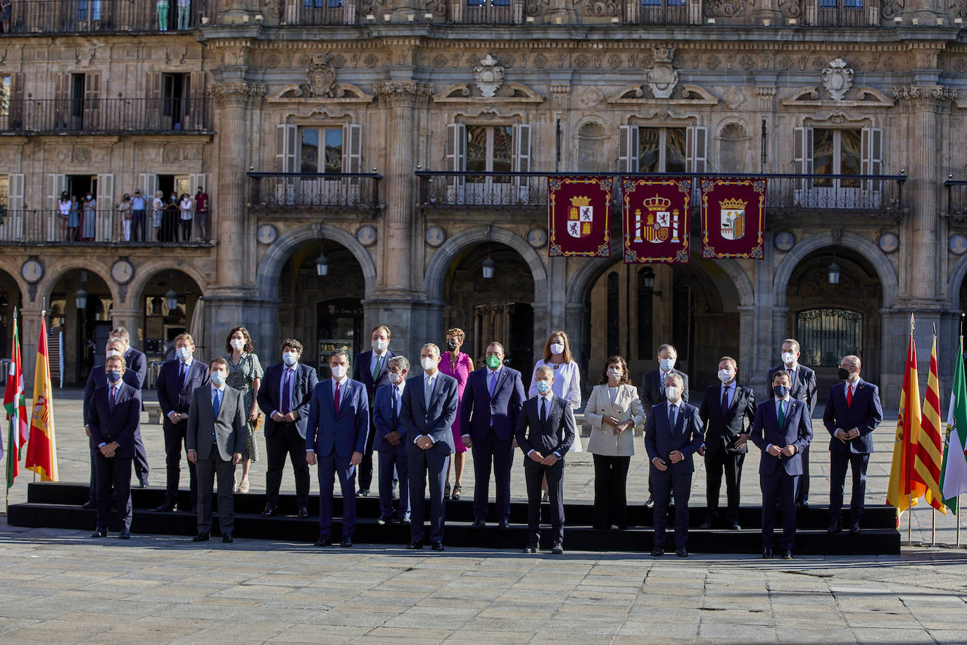Los dirigentes de las comunidades autónomas, a excepción de Cataluña, acuden a la conferencia de presidentes en Salamanca.