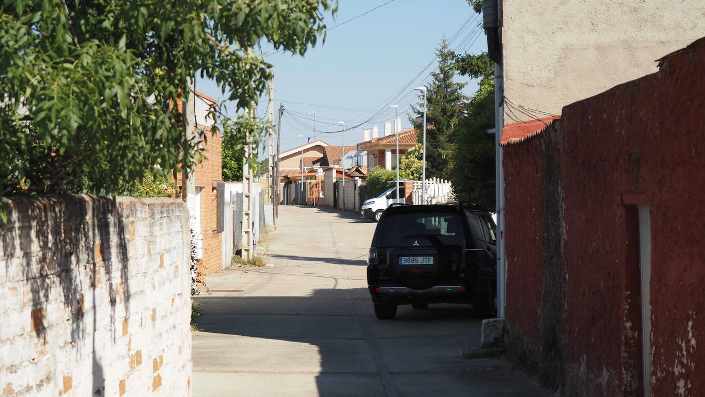 Desde el año 1960 se considera barrio de Valladolid, a pesar de situarse a exactamente 11 kilómetros de la capital