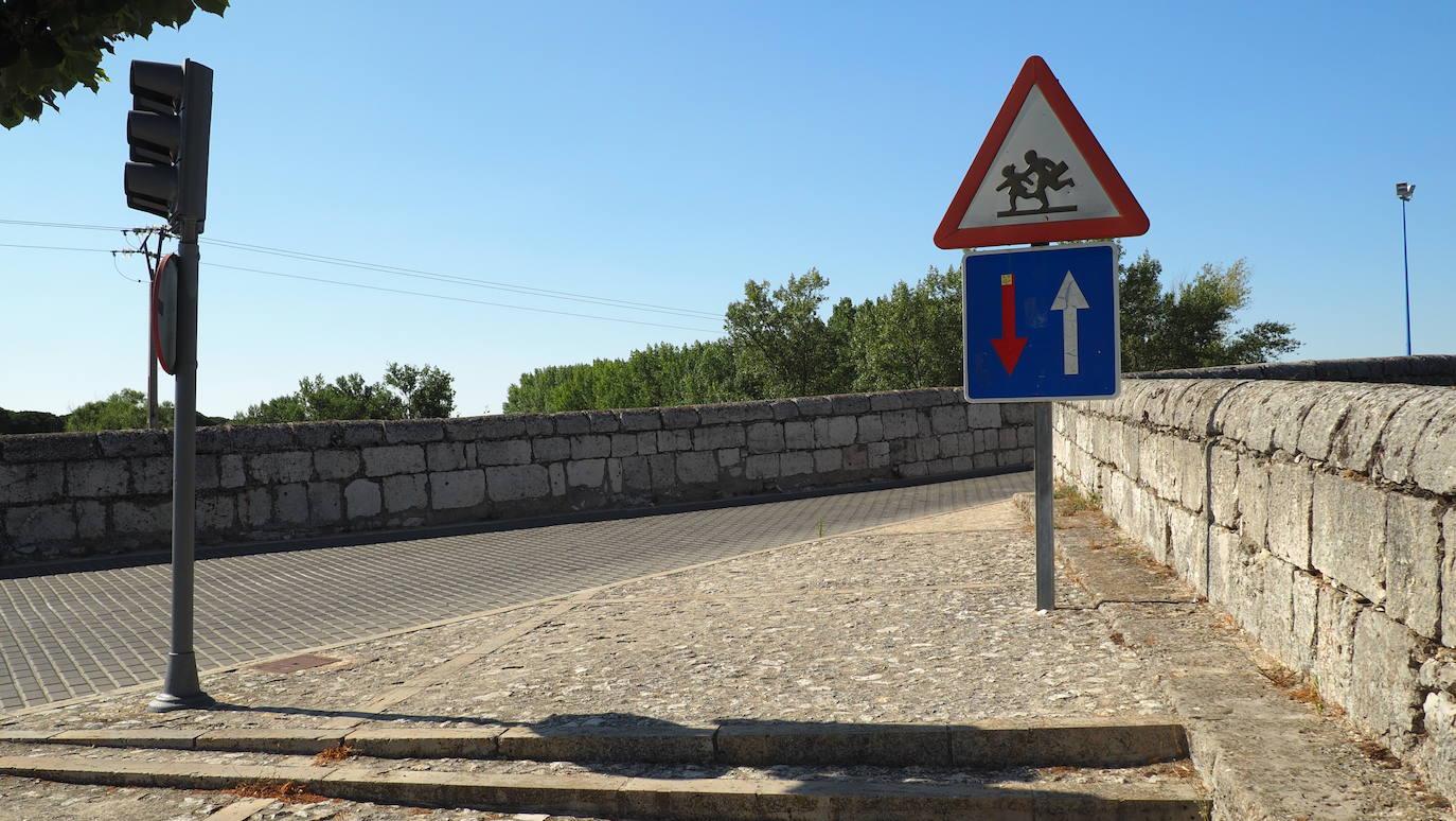 Desde el año 1960 se considera barrio de Valladolid, a pesar de situarse a exactamente 11 kilómetros de la capital