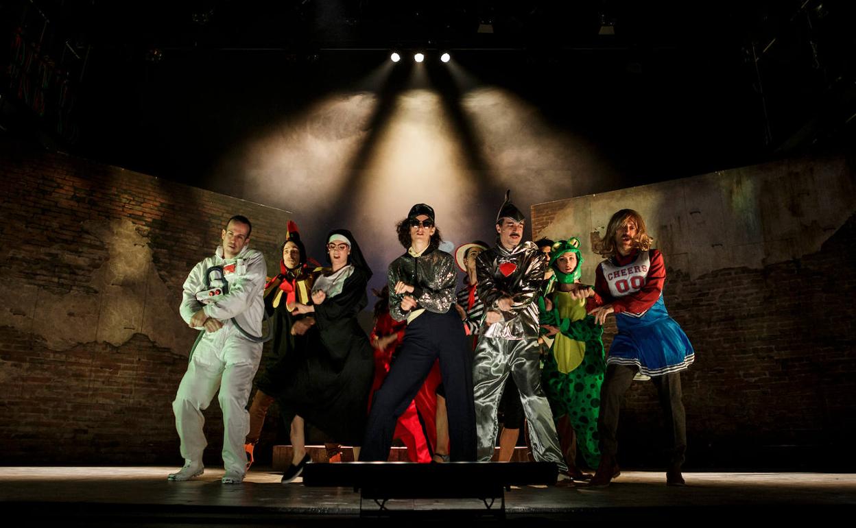 Escena de 'Castelvines y Monteses', que abrió el festival el 23 de julio.