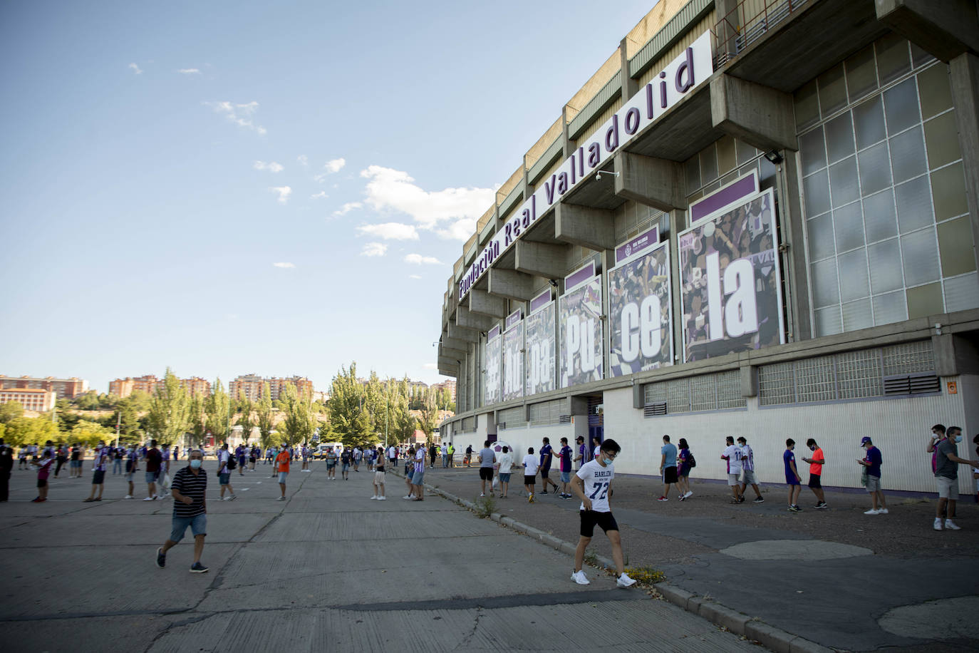 Los aficionados regresan al José Zorrilla después de más de un año.