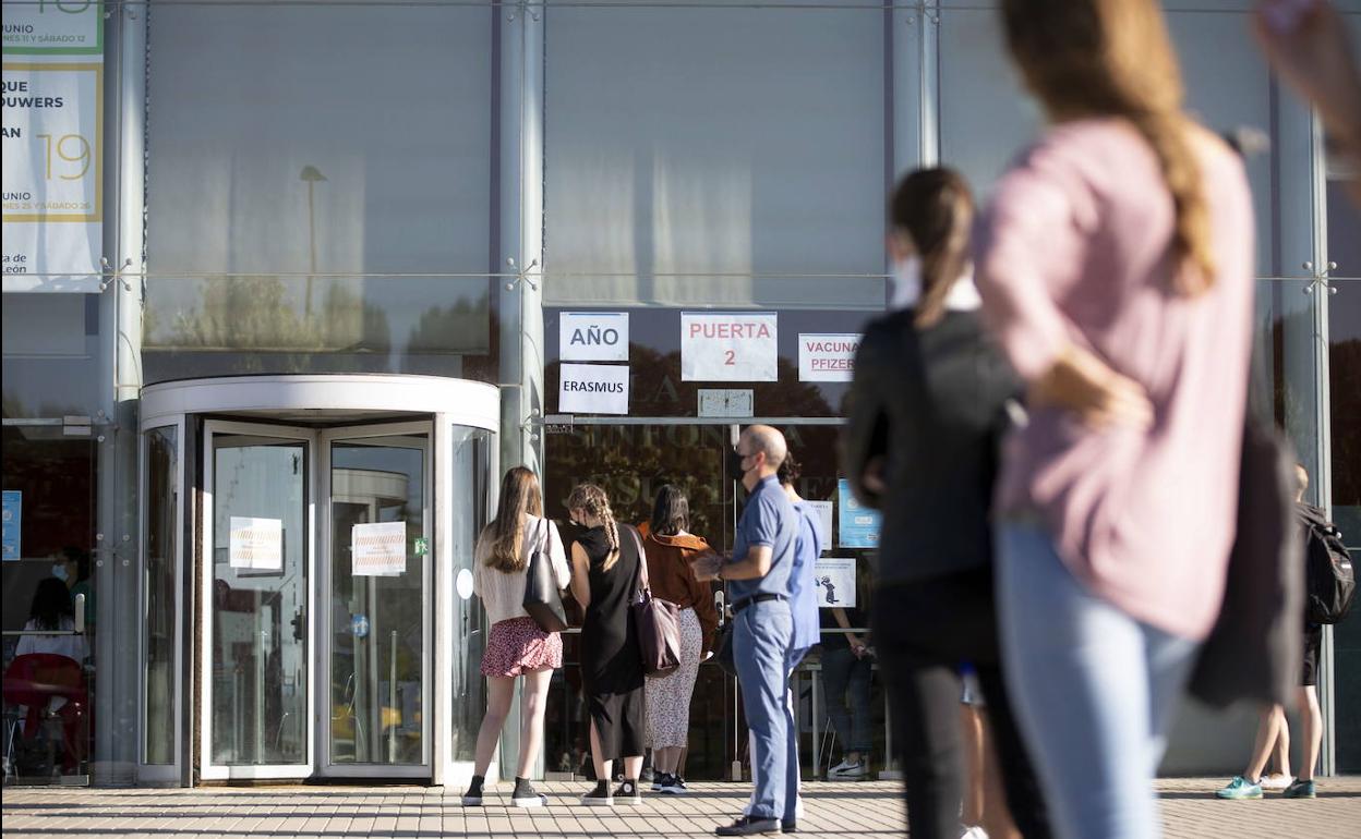 Vacunación a estudiantes erasmus en Valladolid. 