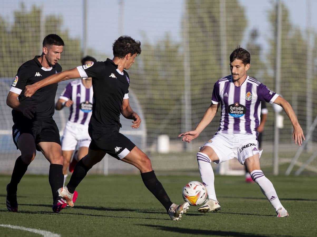 Fotos: El Real Valladolid se lleva el Trofeo de Zaratán en los penaltis (2-2)