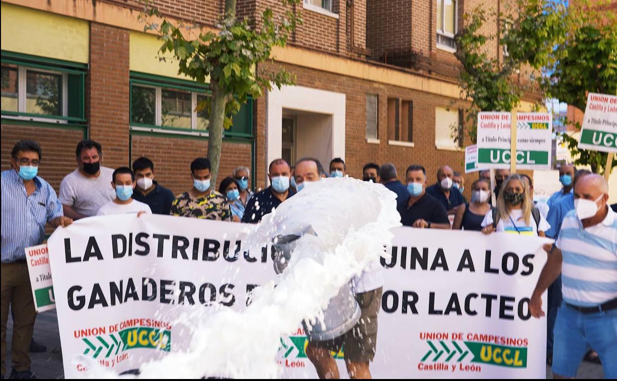 Un momento de la protesta en Valladolid.
