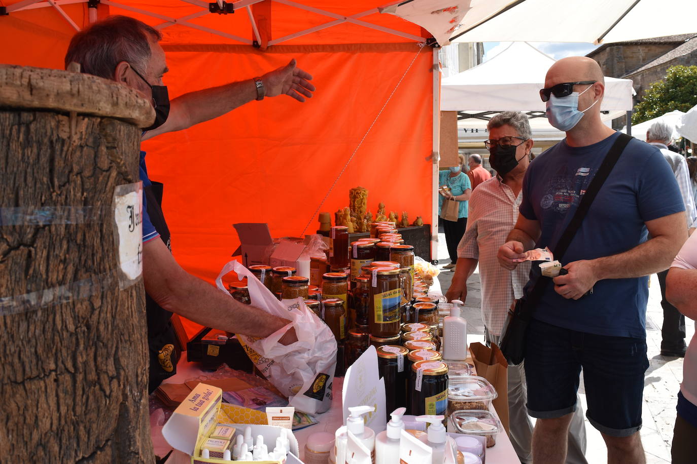 Después de que se cancelase el año pasado por la pandemia, vuelve la feria con menos vendedores y sin actividades paralelas