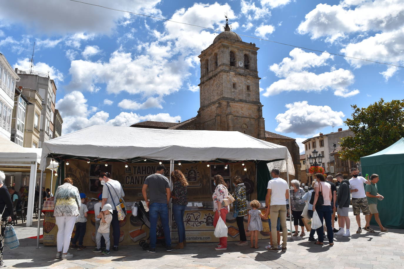 Después de que se cancelase el año pasado por la pandemia, vuelve la feria con menos vendedores y sin actividades paralelas