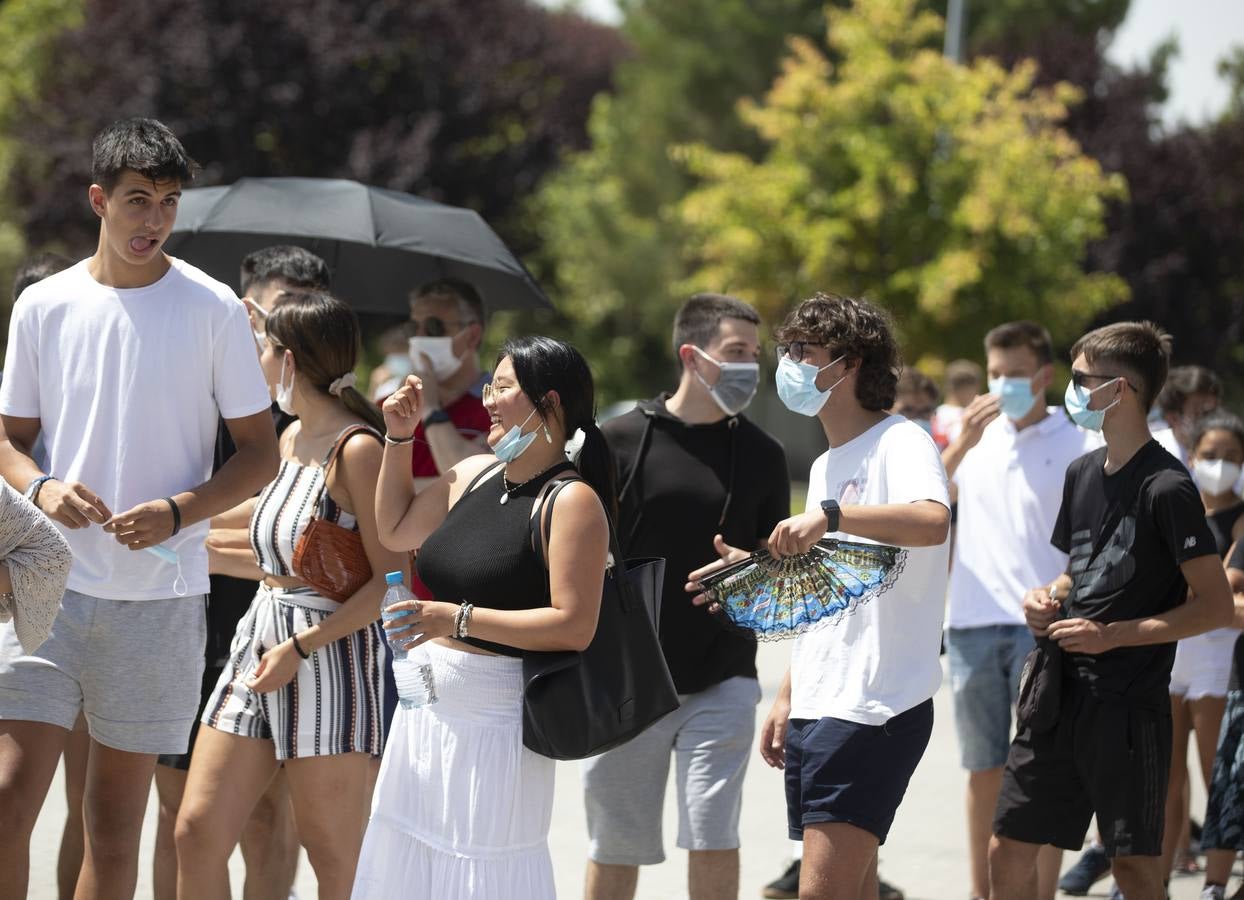 Fotos: Vacunación masiva contra la covid de los jóvenes de entre 17 y 19 años en Valladolid