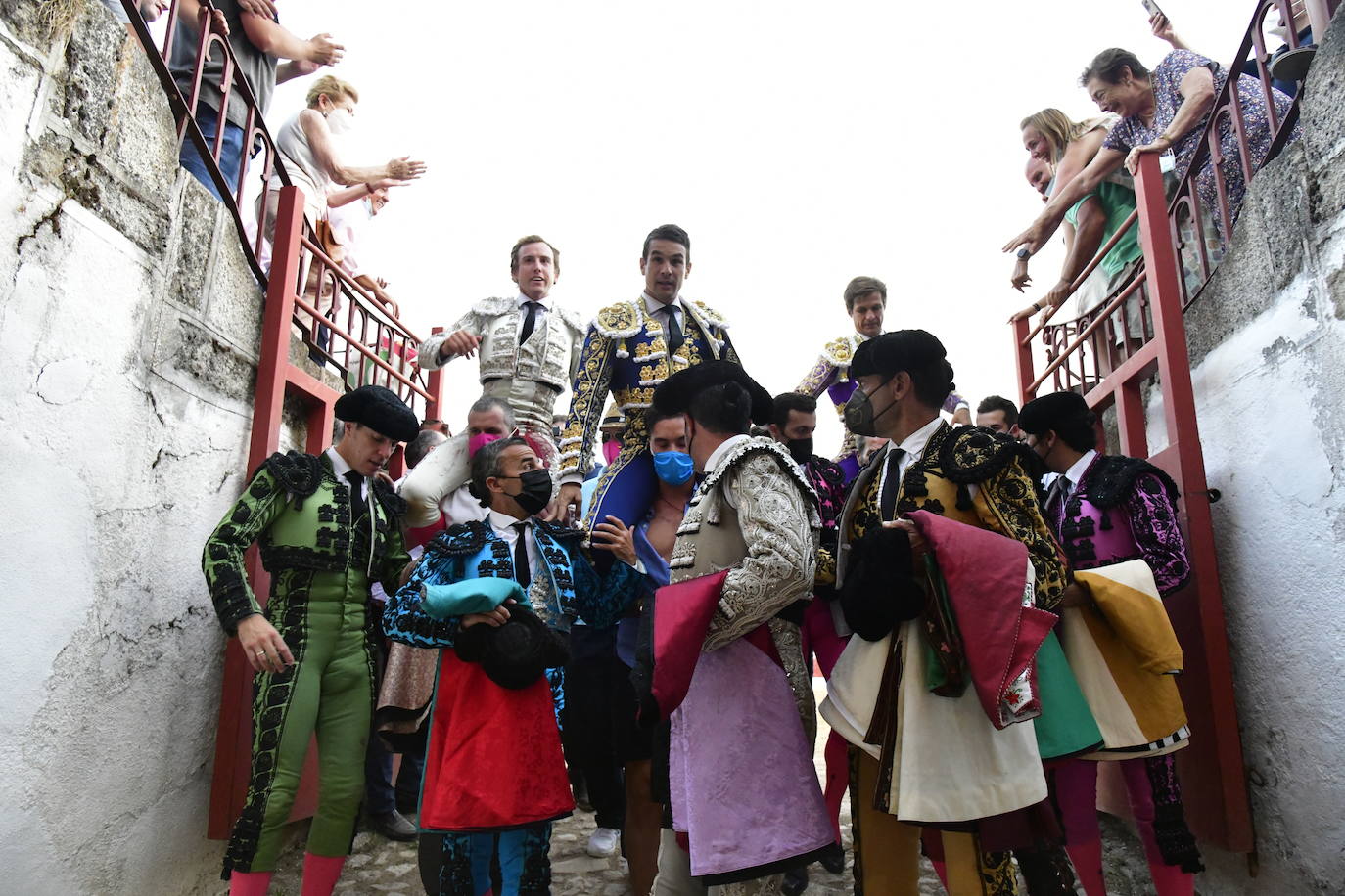 Imágenes de la corrida de este viernes en El Espinar.