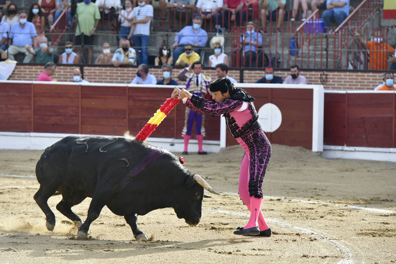Imágenes de la corrida de este viernes en El Espinar.