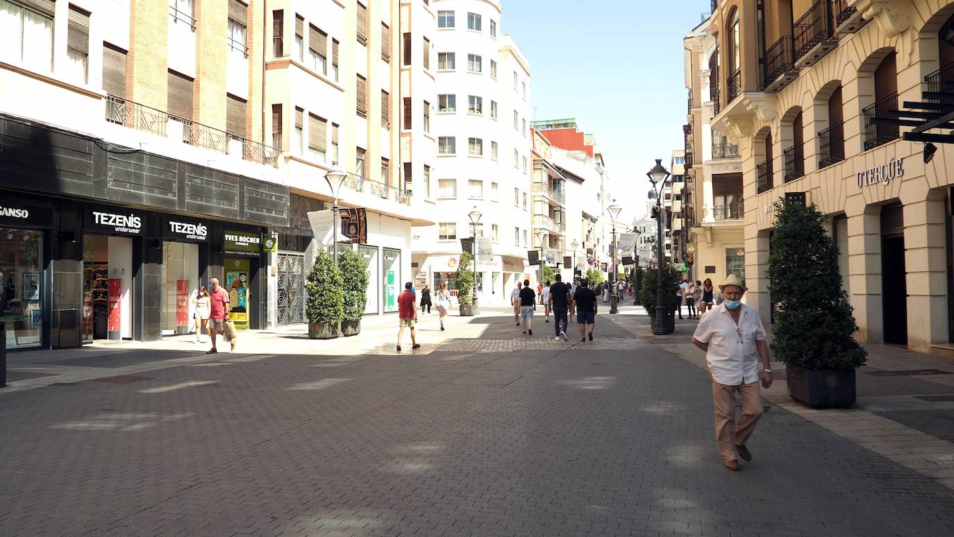 Entre los monumentos más importantes de este barrio se encuentran plaza Mayor, plaza Zorrilla o plaza España, entre otros