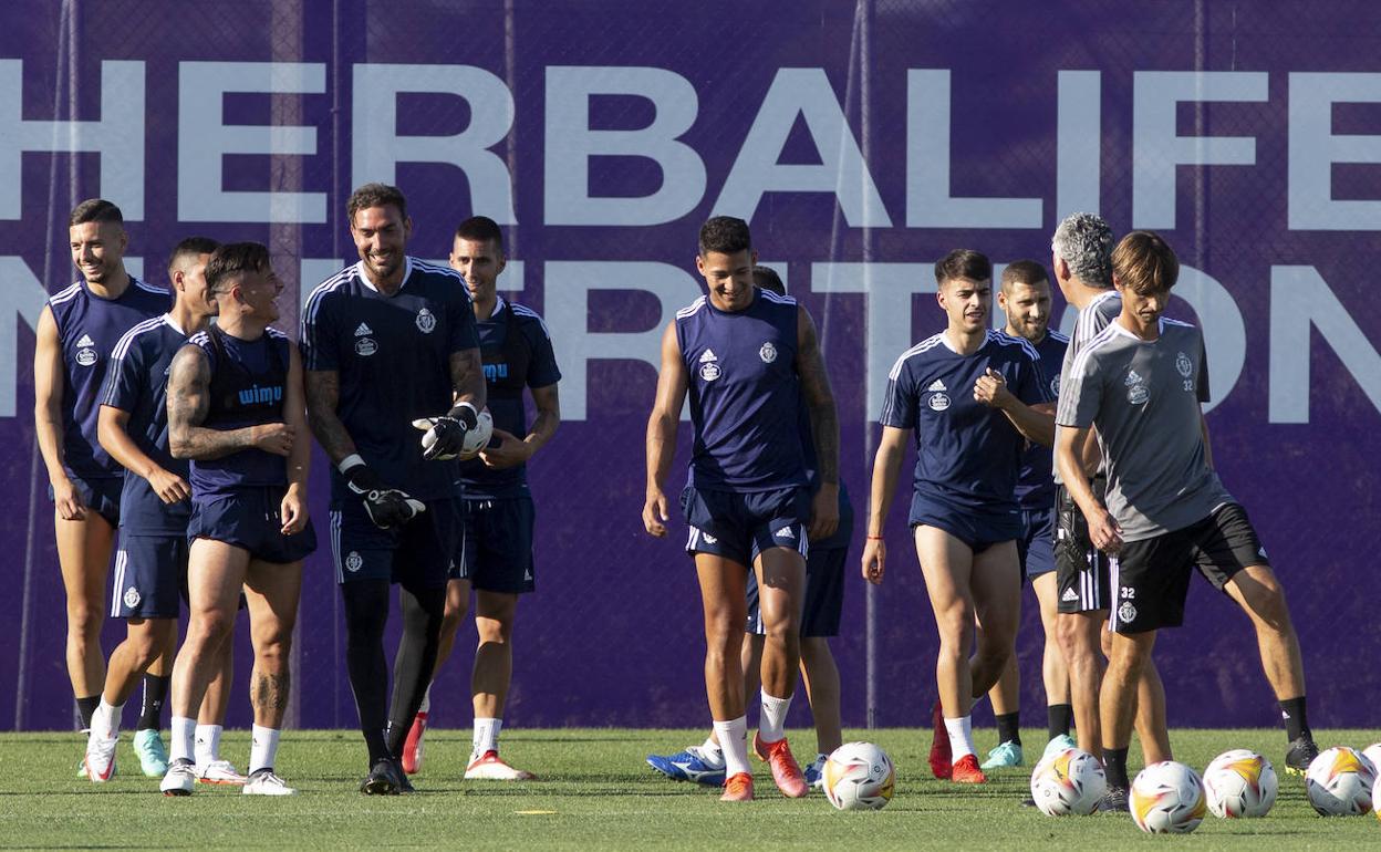 Imagen de una de las últimas sesiones de entrenamiento previa al debut en liga. 