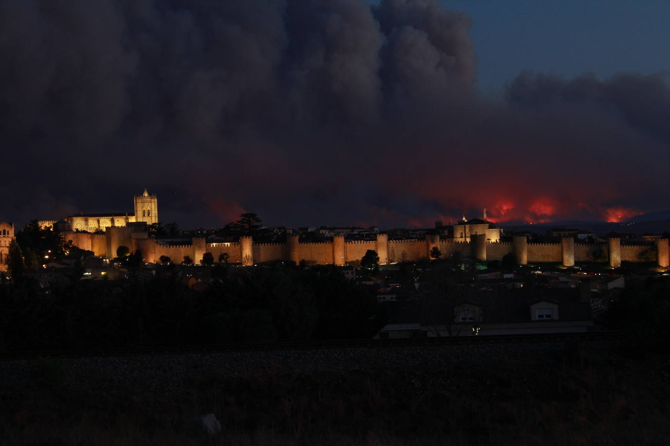El fuego visto desde Ávila.