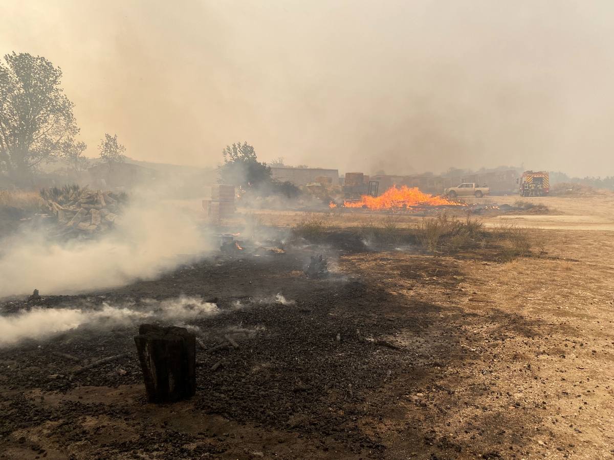 Fotos: El incendio forestal de Navalacruz obliga a desalojar varios pueblos de Ávila