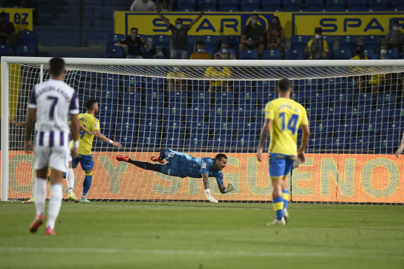 Fotos: Las Palmas - Real Valladolid