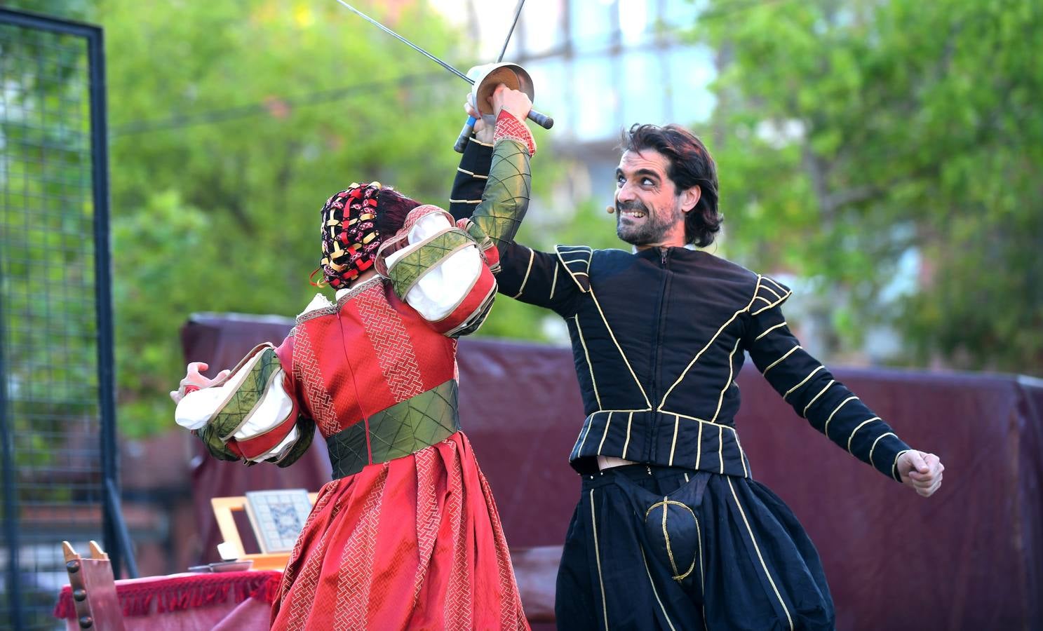 Fotos: La Feria Renacentista de Medina del Campo levanta el telón