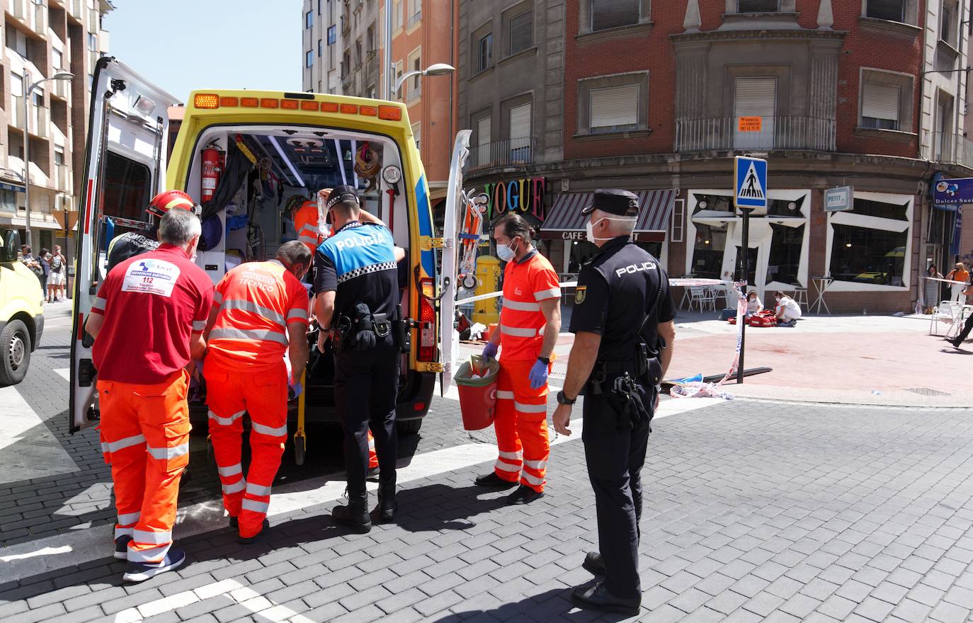 Fotos: Un atropello múltiple en Ponferrada deja una mujer fallecida y cinco heridos