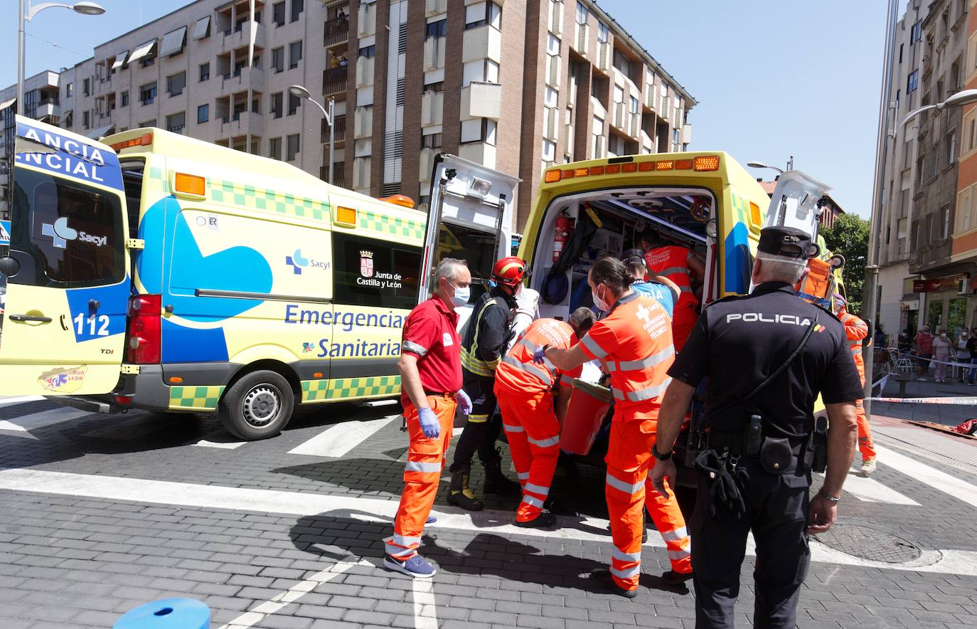 Fotos: Un atropello múltiple en Ponferrada deja una mujer fallecida y cinco heridos