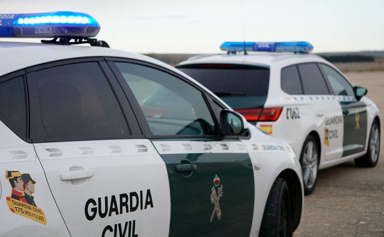 Vehículos de la Guardia Civil, en una imagen de archivo.